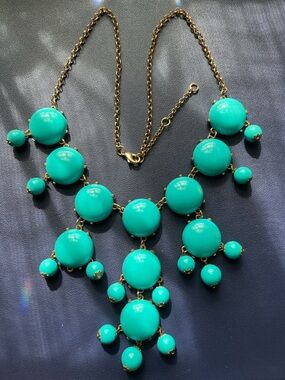 Turquoise/Aqua tone “bubble” cabochon statement/bib necklace